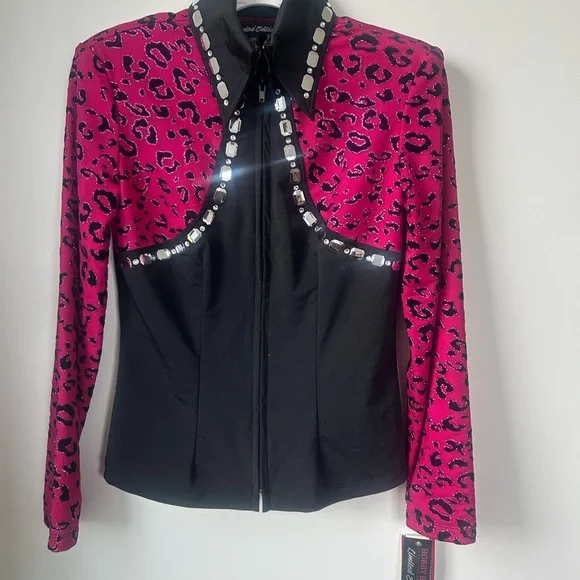 NWT- Hobby Horse Women’s All Day Western Show Shirt, Black & Fuchsia Leopard - Picture 2 of 8